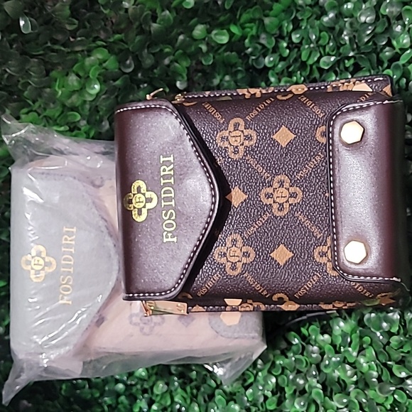 NWOT, Mini Crossbody Handbag - Picture 6 of 8